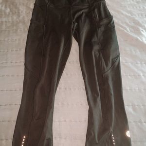 Black lulu lemon 23’ leggings